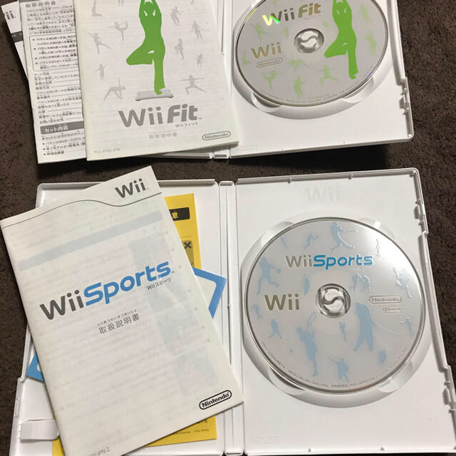 任天堂(ニンテンドウ)のWiiボード(箱付)＋ソフト3点＋おまけ　 エンタメ/ホビーのゲームソフト/ゲーム機本体(家庭用ゲームソフト)の商品写真