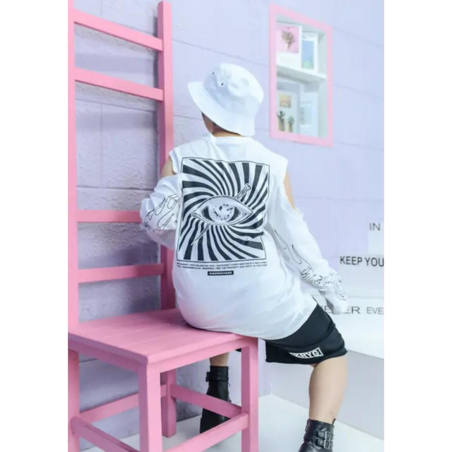 MILKBOY(ミルクボーイ)の新品♡KRY「MEMAI T」ホワイト レディースのトップス(Tシャツ(長袖/七分))の商品写真