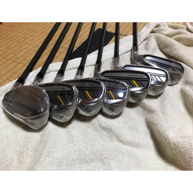 TaylorMade(テーラーメイド)のスープラさん専用　ROCKET BLADEZ アイアン7本セットS55〜5i スポーツ/アウトドアのゴルフ(クラブ)の商品写真