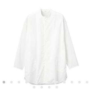 ムジルシリョウヒン(MUJI (無印良品))のストレッチ高密度織りロングシャツ  S〜M オフ(シャツ)
