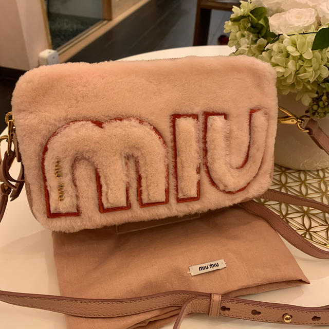 2023新発 miu 楽天市場】MIUMIU miu カバン ミュウミュウ MIUMIU