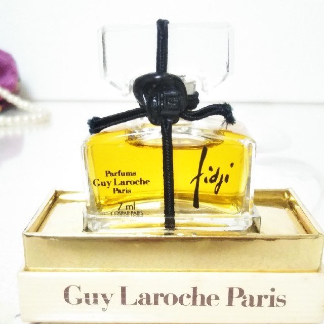 Guy Laroche(ギラロッシュ)の【GUYLAROCHE】未使用ギラロッシュ 香水 コスメ/美容の香水(香水(女性用))の商品写真