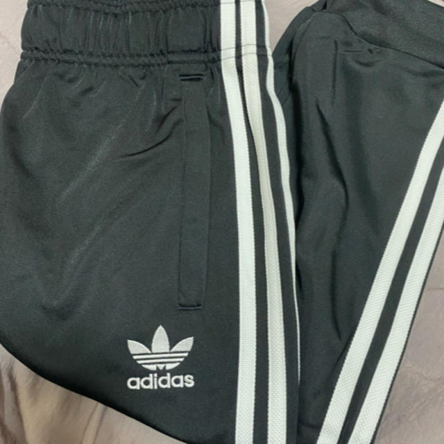 adidas originals トラックパンツ