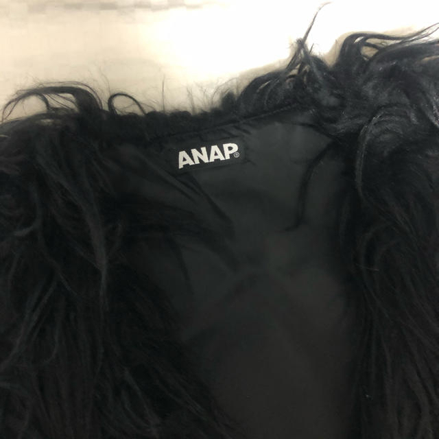 ANAP(アナップ)のANAP ファーベスト ブラック レディースのジャケット/アウター(毛皮/ファーコート)の商品写真