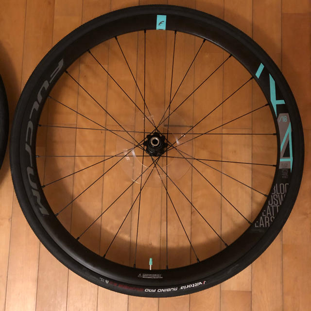 Fulcrum Racing 418 + Vittoria Rubino Pro スポーツ/アウトドアの自転車(パーツ)の商品写真