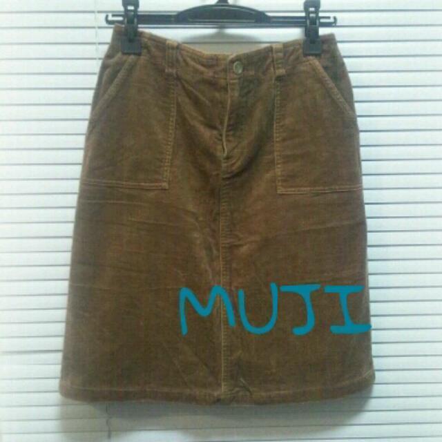 MUJI (無印良品)(ムジルシリョウヒン)の【USED】無印コーデュロイスカート レディースのスカート(ひざ丈スカート)の商品写真