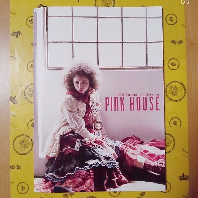 PINK HOUSE(ピンクハウス)のピンクハウス 2020 Autumn Collection (非売品) エンタメ/ホビーの雑誌(ファッション)の商品写真