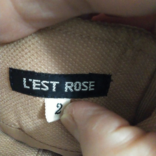 L'EST ROSE(レストローズ)のレストローズ　ブラウン系膝丈スカート　刺繍入り レディースのスカート(ひざ丈スカート)の商品写真