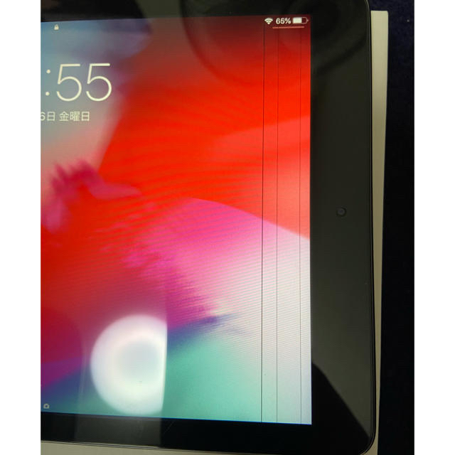 iPad(アイパッド)の【値下】iPad Air Wi-fi 16GB space gray 液晶線 スマホ/家電/カメラのPC/タブレット(タブレット)の商品写真