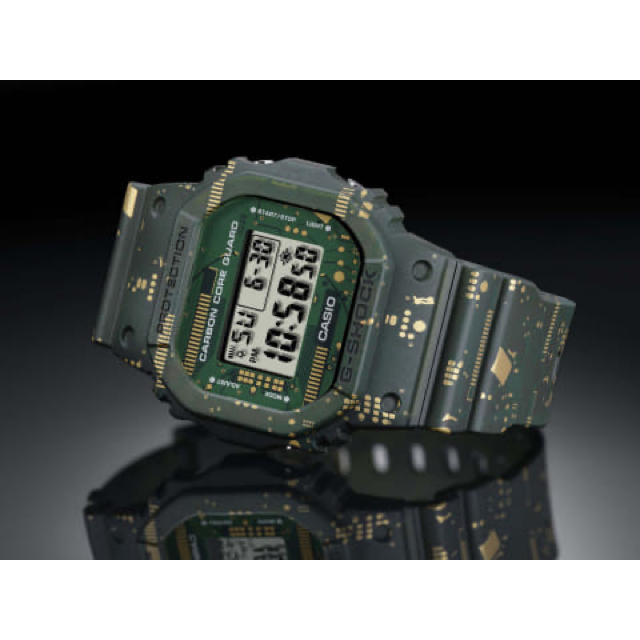 G-SHOCK(ジーショック)の【新品・未使用】CASIO G-SHOCK  DWE-5600CC-3JR メンズの時計(腕時計(デジタル))の商品写真