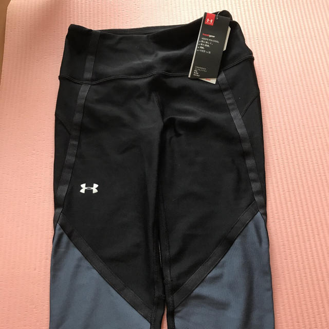 UNDER ARMOUR(アンダーアーマー)のUnder Armour 新品 運動・トレーニングレギンス レディースのパンツ(スキニーパンツ)の商品写真