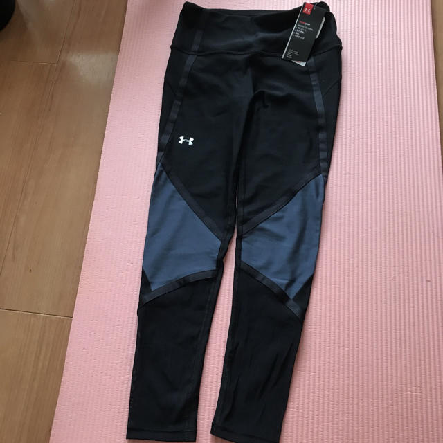 UNDER ARMOUR(アンダーアーマー)のUnder Armour 新品 運動・トレーニングレギンス レディースのパンツ(スキニーパンツ)の商品写真