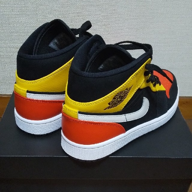 NIKE(ナイキ)のAIR JORDAN 1 MID SE ジョーダン1 MID SE メンズの靴/シューズ(スニーカー)の商品写真