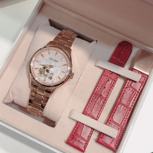 citizen コレクション　零れ桜　pc1004ー63w　替ベルト付属　美品