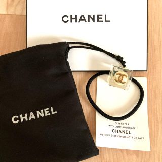 シャネル(CHANEL)の【新品】シャネル CHANEL パールヘアゴム《正規ノベルティ》(ヘアゴム/シュシュ)