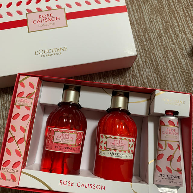 L'OCCITANE(ロクシタン)のロクシタンローズカリソンコンプリート コスメ/美容のボディケア(ボディローション/ミルク)の商品写真