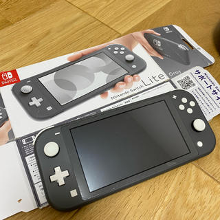ニンテンドースイッチ(Nintendo Switch)のNintendo Switch ライト⭐︎(家庭用ゲーム機本体)