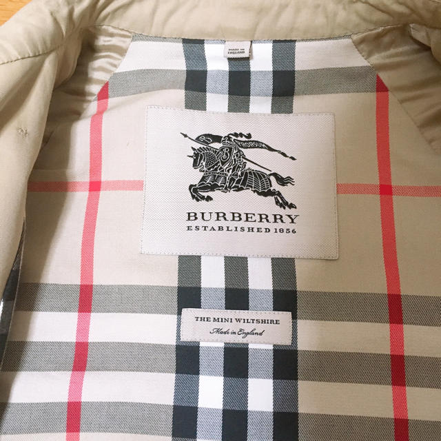 BURBERRY(バーバリー)のikop様専用正規品　バーバリートレンチコート　14y レディースのジャケット/アウター(トレンチコート)の商品写真
