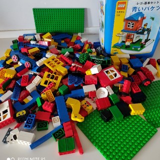 合計約1400 グラム　レゴ　青いバケツ(7335)　＋　赤いバケツ(4244)