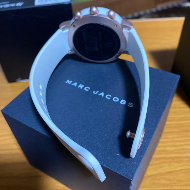 MARC JACOBS(マークジェイコブス)のMARCJACOBSスマートウォッチ レディースのファッション小物(腕時計)の商品写真