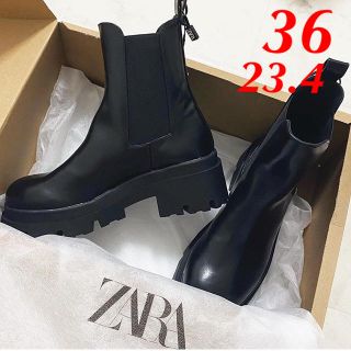 ザラ(ZARA)のZARA 新品  トラックソール付きローヒールアンクルブーツ  ザラ(ブーツ)