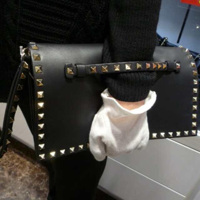 VALENTINO(ヴァレンティノ)のVALENTINO レディースのバッグ(クラッチバッグ)の商品写真