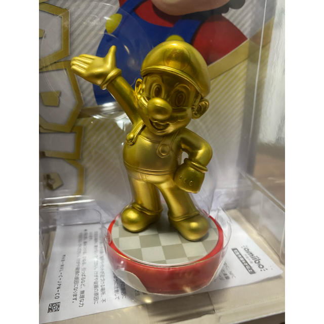 家庭用ゲーム機本体マリオ　ゴールドver. amiibo 新品未使用品　箱に傷あり