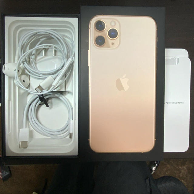 Apple(アップル)の美品 Iphone11pro 256GB GOLD SIMフリー スマホ/家電/カメラのスマートフォン/携帯電話(スマートフォン本体)の商品写真