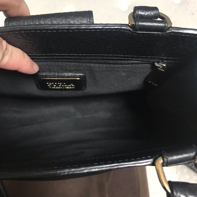 Furla(フルラ)のFURLA バックル　ブラックショルダーバック メンズのバッグ(ショルダーバッグ)の商品写真