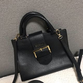 フルラ(Furla)のFURLA バックル　ブラックショルダーバック(ショルダーバッグ)