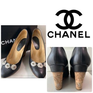 シャネル(CHANEL)のCHANEL ブラックレザー　フラワー　パンプス(ハイヒール/パンプス)