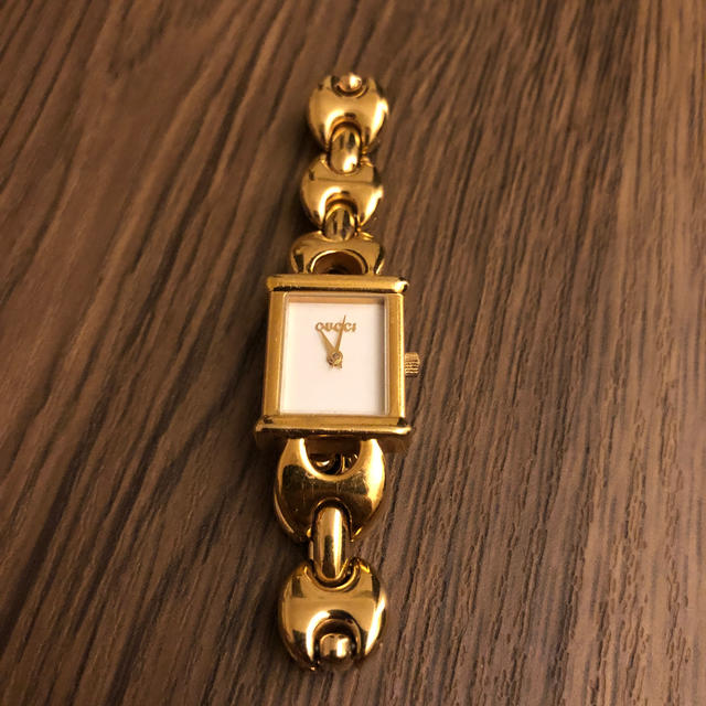 Gucci(グッチ)のGucciヴィンテージ時計 レディースのファッション小物(腕時計)の商品写真