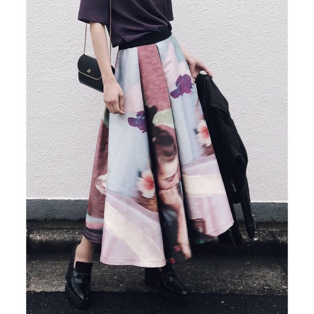 Ameri VINTAGE(アメリヴィンテージ)のAMERI EMILIA TUCK SKIRT レディースのスカート(ロングスカート)の商品写真