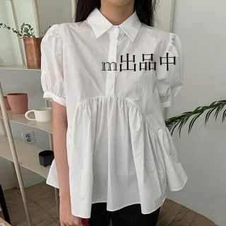 ザラ(ZARA)のシンプルフレアブラウス ペプラムブラウス シャツ フリル パフスリーブ ふんわり(シャツ/ブラウス(半袖/袖なし))