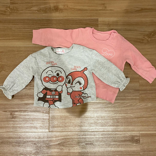 UNIQLO(ユニクロ)のトレーナー　(95) キッズ/ベビー/マタニティのキッズ服女の子用(90cm~)(Tシャツ/カットソー)の商品写真