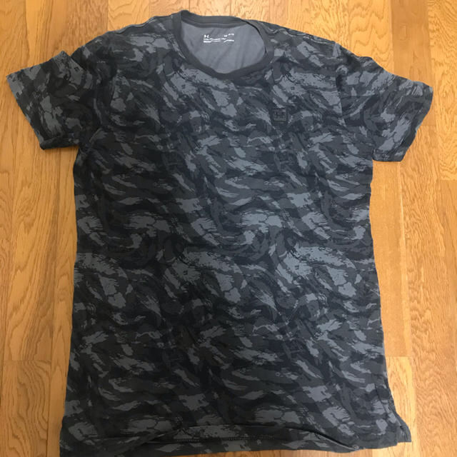 UNDER ARMOUR(アンダーアーマー)のアンダーアーマー　Tシャツ　ハーフパンツ　kai様専用 スポーツ/アウトドアのランニング(ウェア)の商品写真