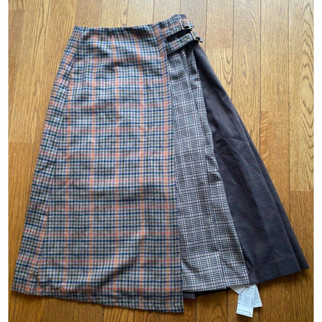 REDYAZEL(レディアゼル)の美品 新品未着用 REDYAZEL チェックプリーツロングスカート レディース レディースのスカート(ロングスカート)の商品写真