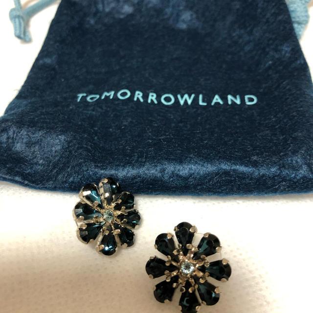 TOMORROWLAND  ピアス　アクセサリー