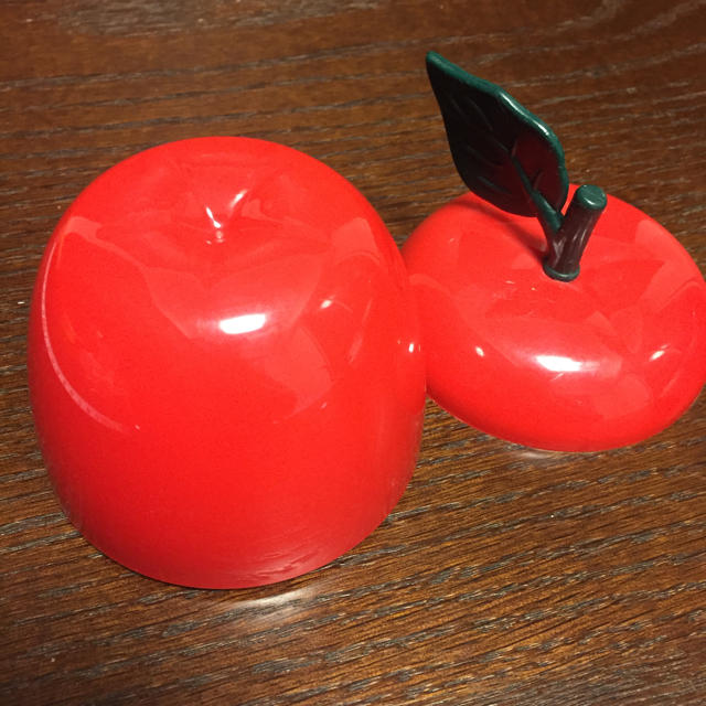 SWIMMER(スイマー)のりんご 小物入れ インテリア/住まい/日用品のインテリア小物(小物入れ)の商品写真