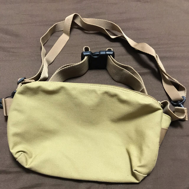 UNIQLO(ユニクロ)のウエストバッグ ショルダーバッグ ミニバッグ メンズのバッグ(ショルダーバッグ)の商品写真