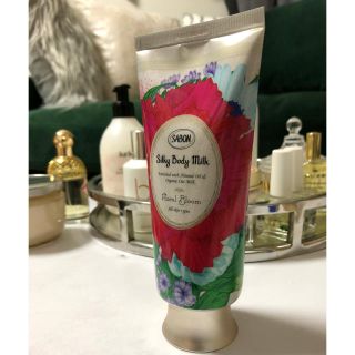 サボン(SABON)の【新品未使用】2020年限定完売品✨フローラルブルーム　ボディミルク SABON(ボディローション/ミルク)