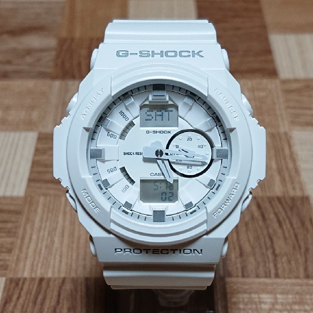 美品【CASIO/G-SHOCK】デジアナ メンズ腕時計 GA-150-7AJF