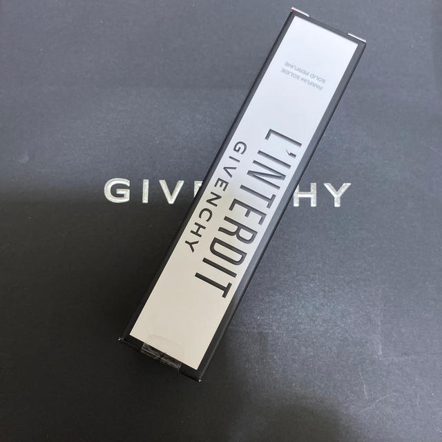 GIVENCHY(ジバンシィ)のGIVENCHY ランテルディ ソリッド パフューム コスメ/美容の香水(香水(女性用))の商品写真