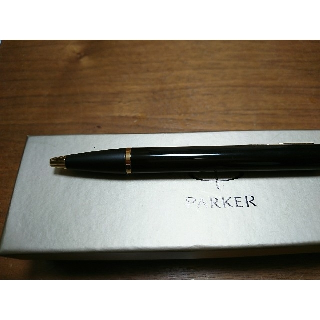 Parker(パーカー)の【新品未使用】PARKER  ボールペン クラッシックブラック インテリア/住まい/日用品の文房具(ペン/マーカー)の商品写真
