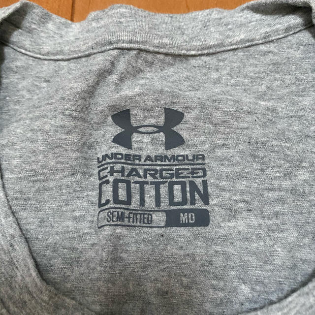 UNDER ARMOUR(アンダーアーマー)のアンダーアーマー  SEMI-FIT Tシャツ CHARGED COTTON  レディースのトップス(Tシャツ(半袖/袖なし))の商品写真