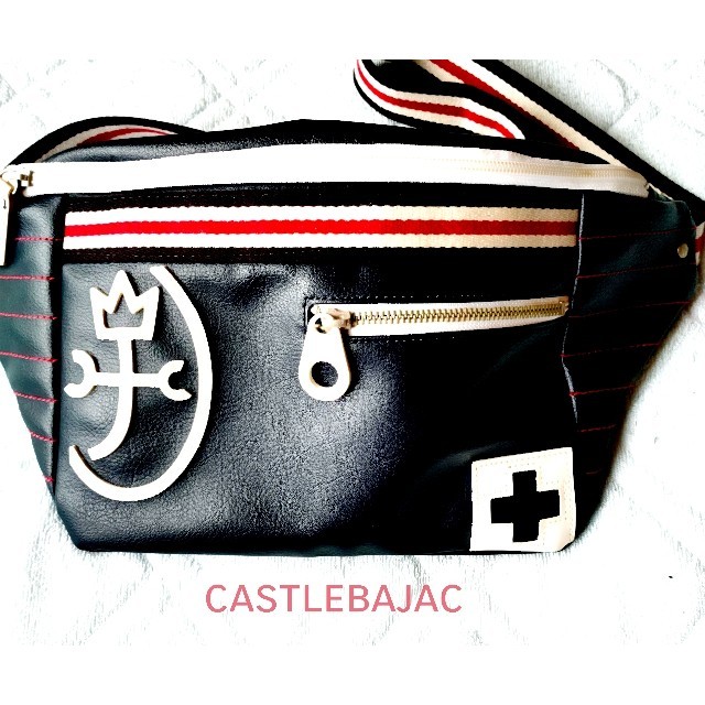 CASTELBAJAC(カステルバジャック)のcastelbajacボディバッグネイビー レディースのバッグ(ボディバッグ/ウエストポーチ)の商品写真