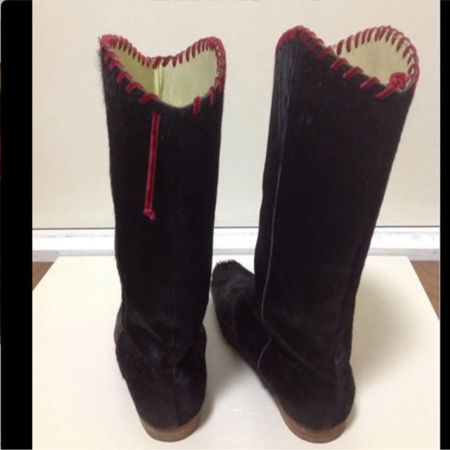 ISSEY MIYAKE(イッセイミヤケ)のTOMOMI YANAGI  ハラコ　ブーツ レディースの靴/シューズ(ブーツ)の商品写真