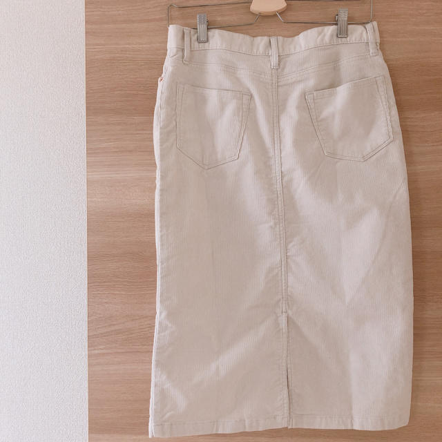 MUJI (無印良品)(ムジルシリョウヒン)のMUJI オーガニックコットン混ストレッチコーデュロイスカート　婦人Ｌ・オフ白 レディースのスカート(ひざ丈スカート)の商品写真