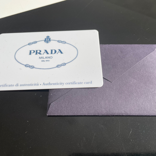 PRADA(プラダ)の特別価格　PRADA レディースのファッション小物(名刺入れ/定期入れ)の商品写真