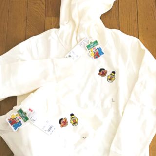 ユニクロ(UNIQLO)の新品‼︎ユニクロセサミストリートパーカー　2枚セット⭐︎(パーカー)